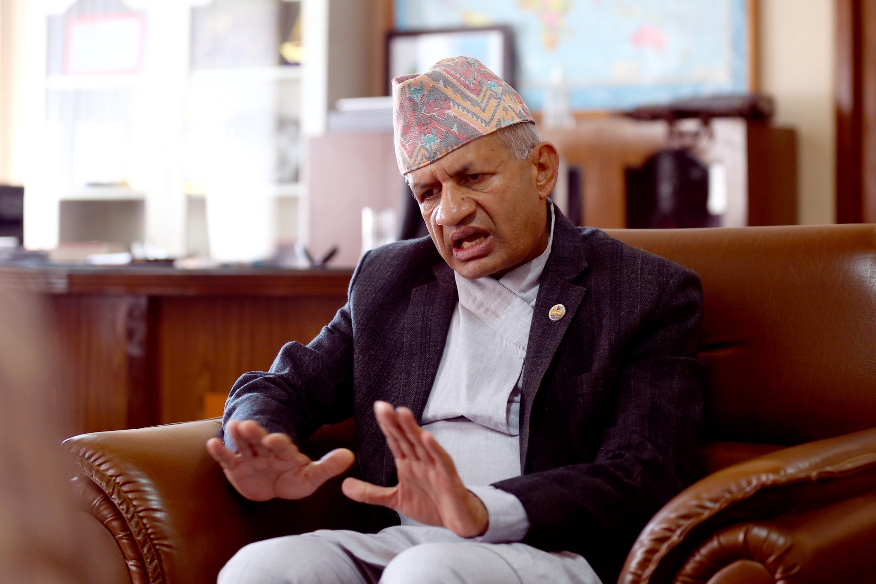 स्वास्थ्यकर्मी र नागरिकको सुरक्षा सरकारको प्राथमिकतामा छ