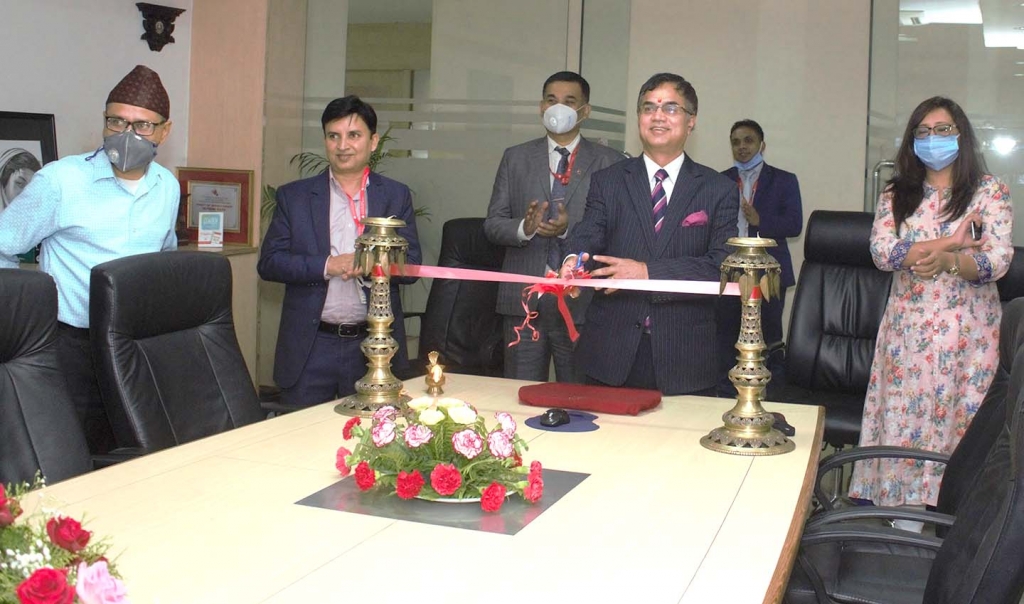 सनराइज बैंकको डिजिटल माध्यमबाट एकैं दिन ४ शाखा र १ विस्तारित काउन्टरको उद्घाटन