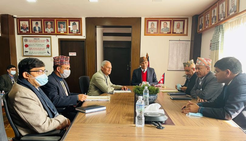 सपथ खाँदै बीमा समितिका नवनियुक्त अध्यक्ष सिलवालले भने- फास्ट ट्रयाकमा काम गर्छु