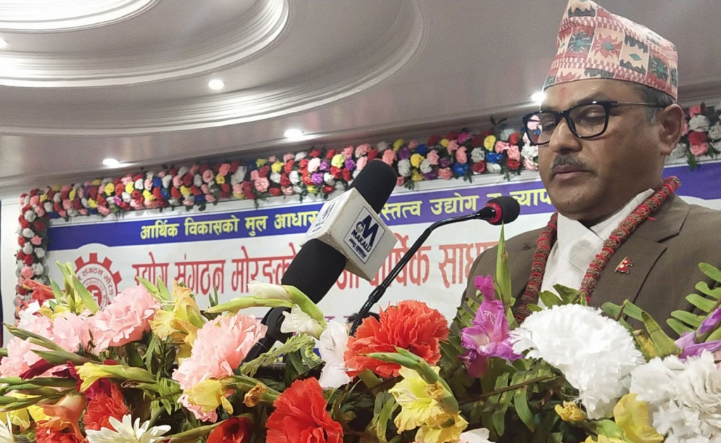 मौद्रिक नीतिले अर्थतन्त्रलाई रिभाइभ गरेको गभर्नर अधिकारीको दाबी