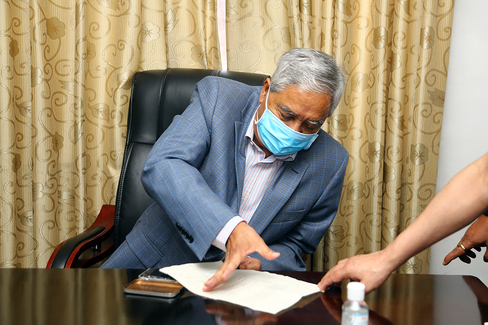 देउवालाई प्रधानमन्त्री बनाउन माग गर्दै हस्ताक्षर गर्ने १४१ सांसद (सूचीसहित)