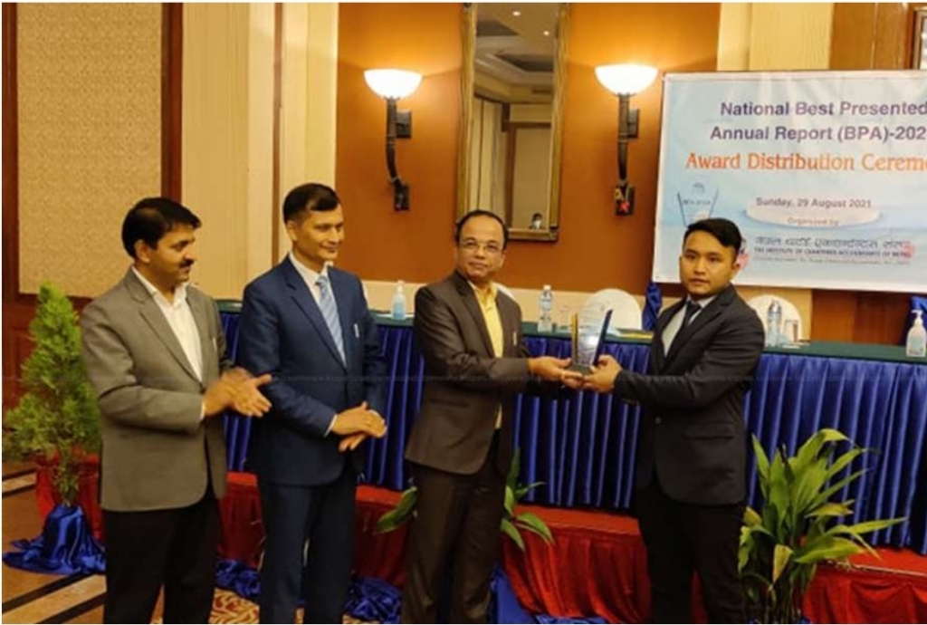 वाणिज्य बैंक मध्ये स्ट्याण्डर्ड चार्टर्डको वित्तीय विवरण उत्कृष्ट