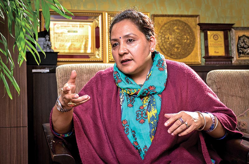 पहिलो महिला सीईओ अनुपमा भन्छिन्– जनयुद्ध धानेर आएका हाम्रा बैंक बलिया छन्, डुब्दैनन्