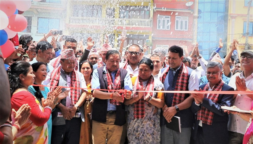 काठमाण्डौको जोरपाटीस्थित सानो बजारमा कुमारी बैंकको क्यूआर सुविधा