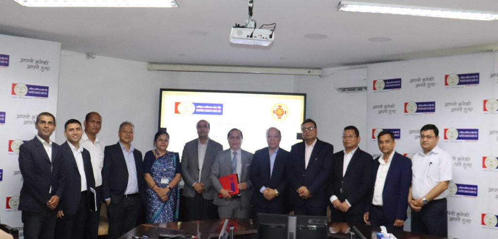 राष्ट्रिय वाणिज्य बैंकका कार्ड होल्डरहरुलाई ओम हस्पिटलमा बिशेष छुट