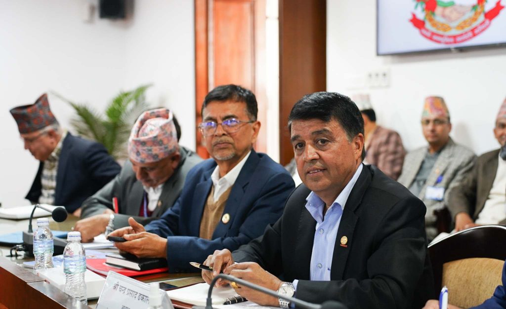 ऋण नतिर्ने समाज होइन, तर आवाज उठेकाले राष्ट्र बैंकले हेर्नुपर्छ