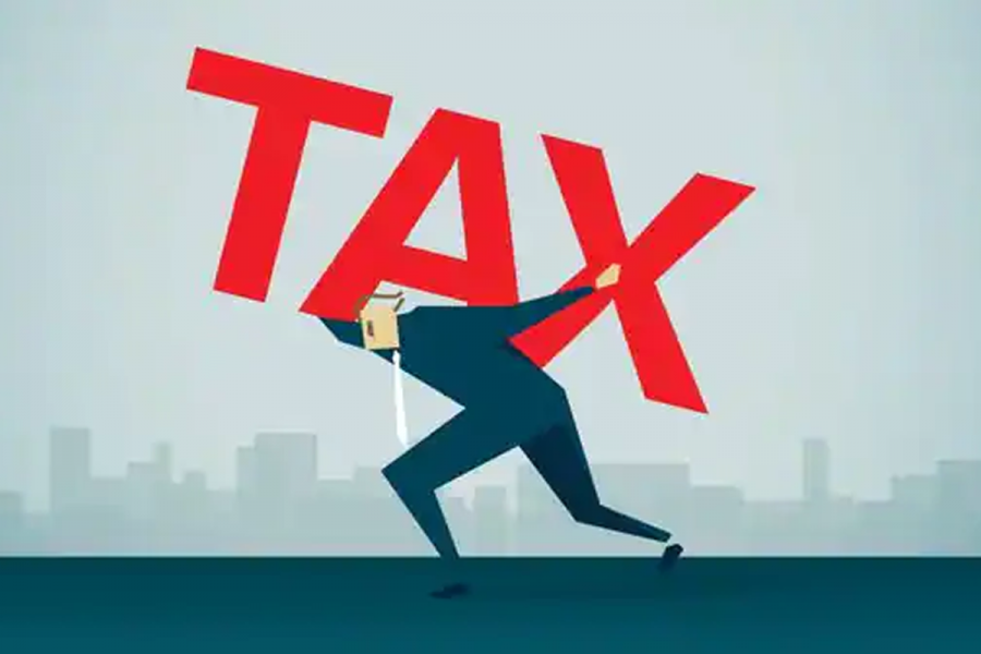 बैंक र बीमा कम्पनीले एकैदिन तिरे ११ अर्ब कर