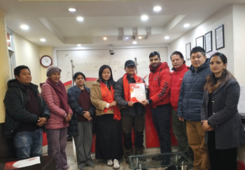 बीमा पोलिसि खरिद गरेर वैवाहिक जीवनको सुरुवात