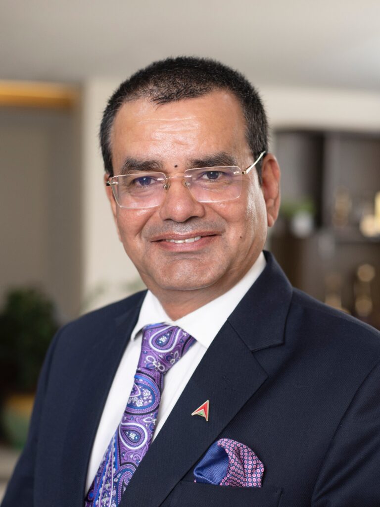 नबिल बैंकको सीईओ ढुङ्गानाकाे कार्यकाल २ वर्ष थप