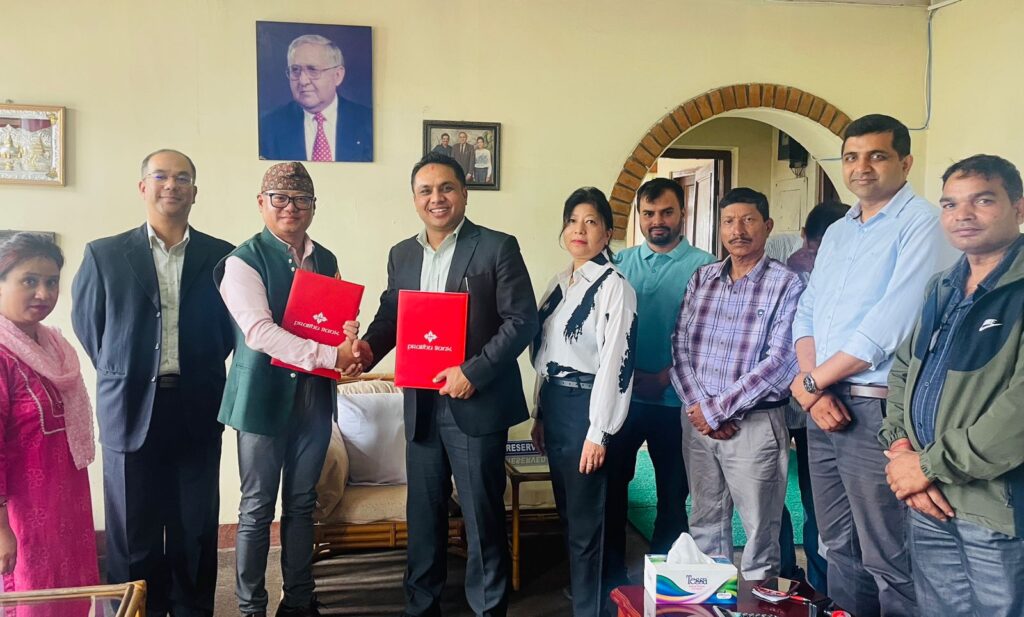 हिमाल हस्पिटलमा प्रभु बैंकका ग्राहक तथा कर्मचारीलाई २० प्रतिशतसम्म छुट