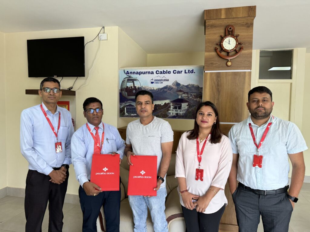 अन्नपूर्ण केबलकारमा यात्रा गर्दा प्रभु बैंकका कर्मचारी र ग्राहकले छुट पाउने