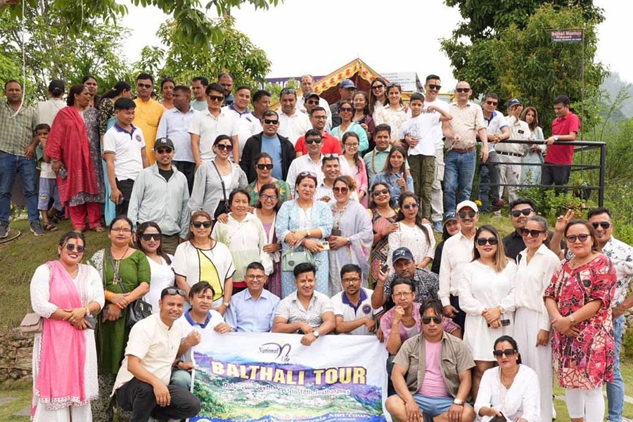 नेसनल लाइफ इन्स्योरेन्सका २०० अभिकर्तालाई बलथली भ्रमण