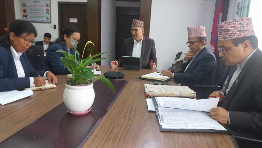 प्राथमिकताका आधारमा बजेट कार्यान्वयन गर्न अर्थमन्त्रीले दिए निर्देशन 