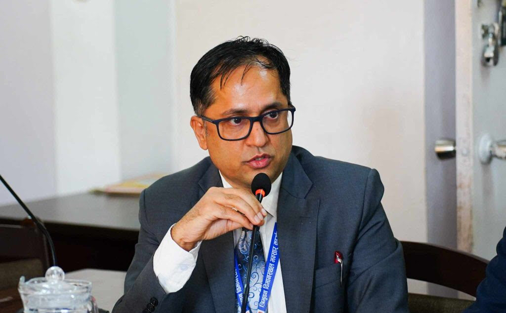 आइपीओ निष्कासनका ५ दर्जन आवेदनमा सेबोन अनिर्णित, अर्थमन्त्रीका विश्वासपात्रमै त्रास