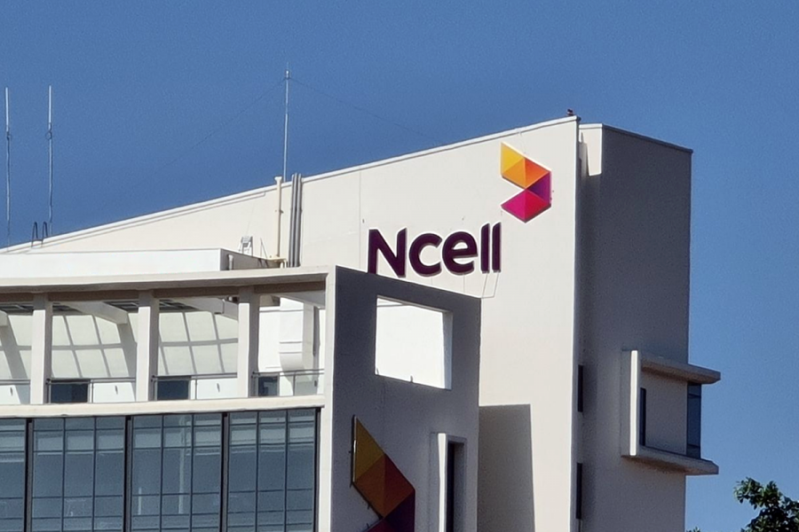 सरकारको विभेदले डुब्ने अवस्थामा एनसेल, किन गिजोलियो नवीकरण ?