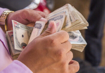 दशैंअघि पाएनन् निर्माण व्यवसायीले भुक्तानी