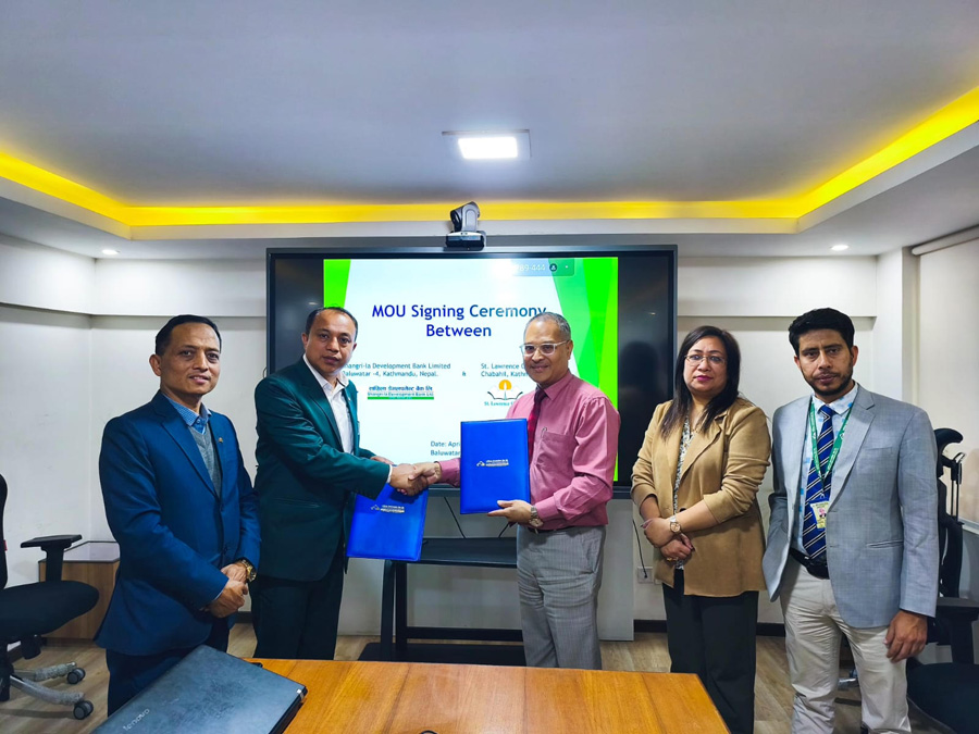 सांग्रिला डेभलपमेन्ट बैंक र सेन्ट लरेन्स कलेजबीच दुई वर्षका लागि सहकार्य