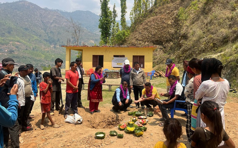 सिद्धार्थ बैंकको सहयोगमा जनप्रिय आधारभूत विद्यालय भवनको पुनर्निर्माण सुरु