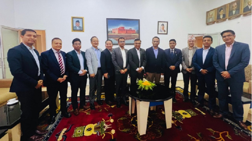 विद्यमान चुनौतीको समाधानका लागि सबै एकजुट हुन आवश्यक: गभर्नर पौडेल