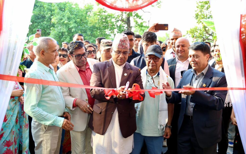 नवलपुरको मौलाकालीमा निर्मित इला होटलको समुद्घाटन कार्यक्रममा अध्यक्ष चन्द्रप्रसाद ढकालले व्यक्त गर्नुभएको मन्तब्य