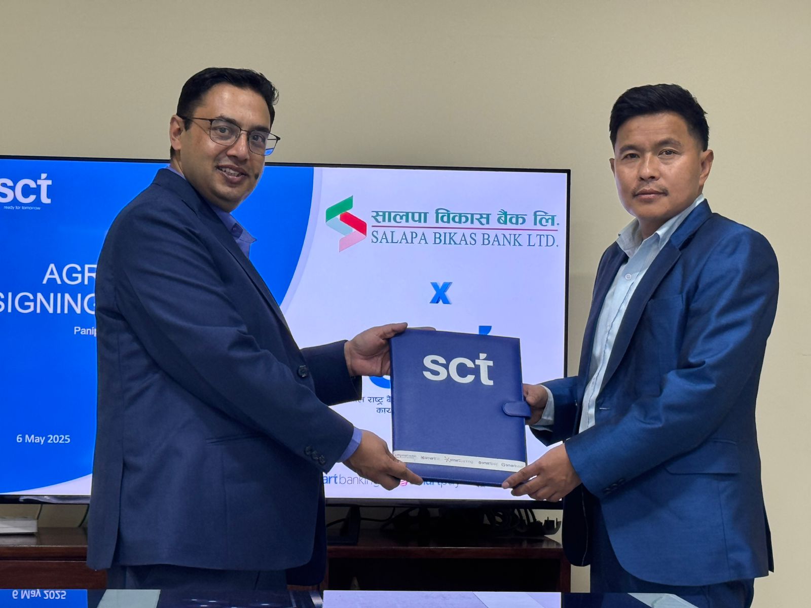 सालपा विकास बैंक र एससीटीबीच युपीआइ कार्ड जारी गर्न सम्झौता
