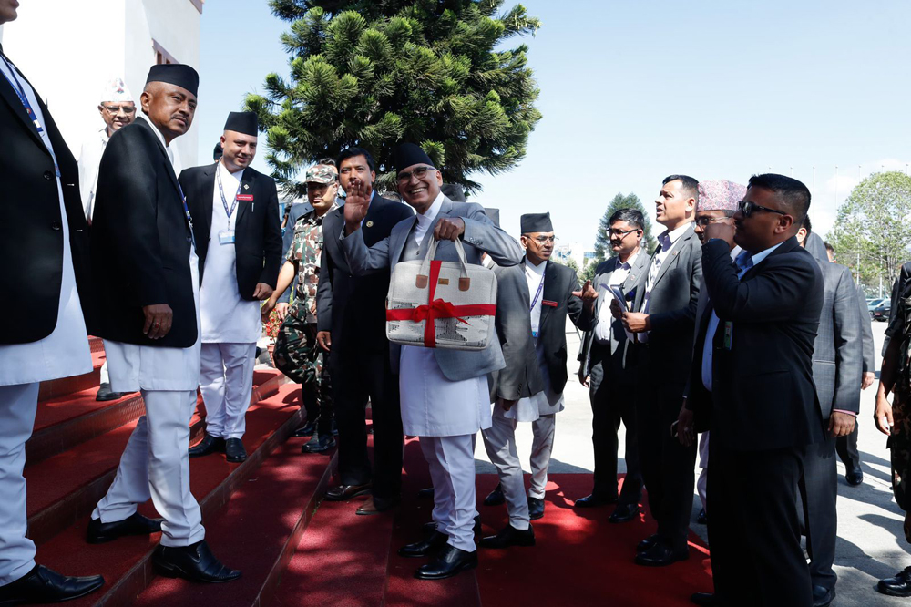 १९ खर्ब ६४ अर्ब रुपैयाँको बजेट सार्वजनिक