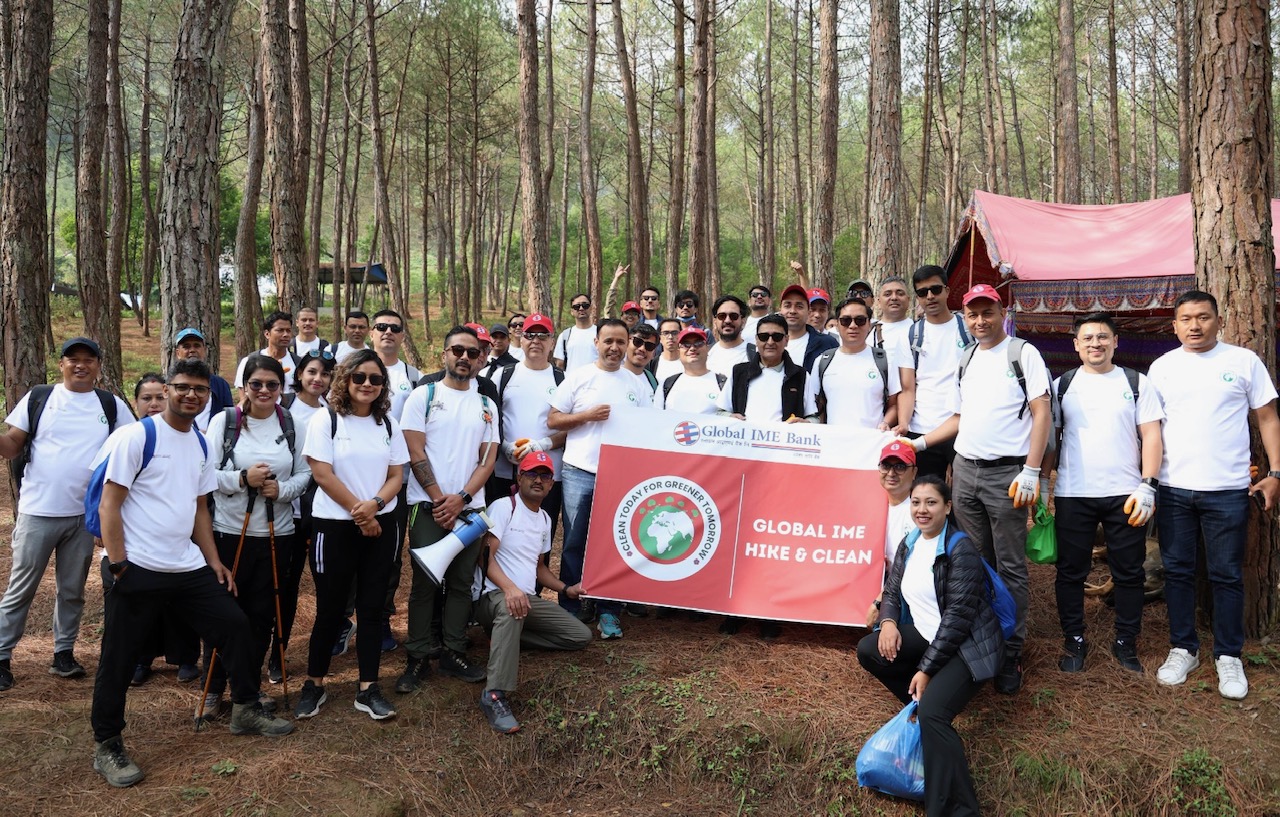 ग्लोबल आइएमई बैंकद्वारा विश्व वातावरण दिवसको अवसरमा  प्लाष्टिक फोहोर संकलनसहित हाइकिङ कार्यक्रम आयोजना