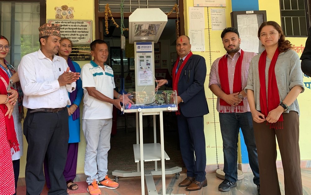 विभिन्न जिल्लामा ज्योति विकास बैंकले बाँड्यो बेबी वार्मर