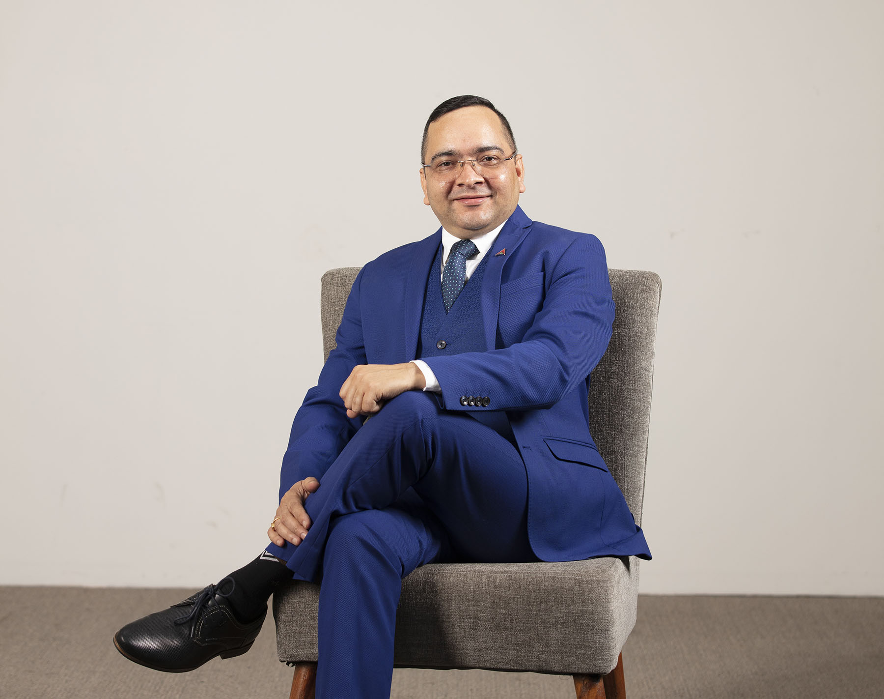 नबिल बैंकको सिइओमा मनोज कुमार ज्ञवाली नियुक्त