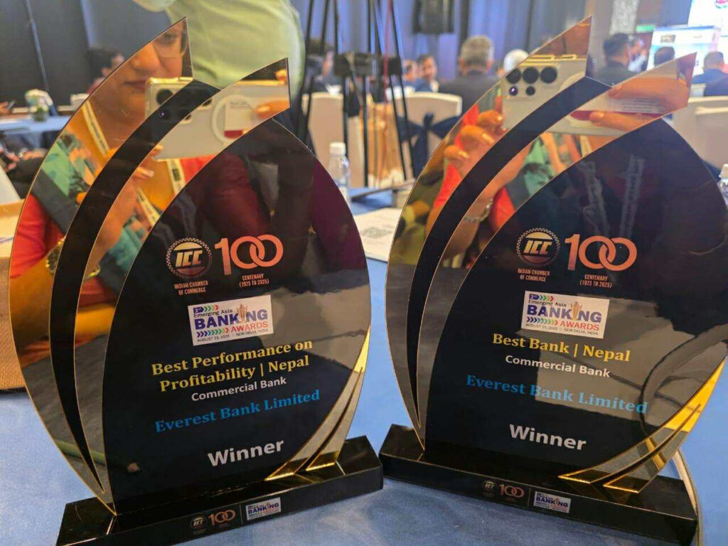 एभरेष्ट बैंकले भारतमा जित्यो दुई प्रतिष्ठित बैंकिङ अवार्ड