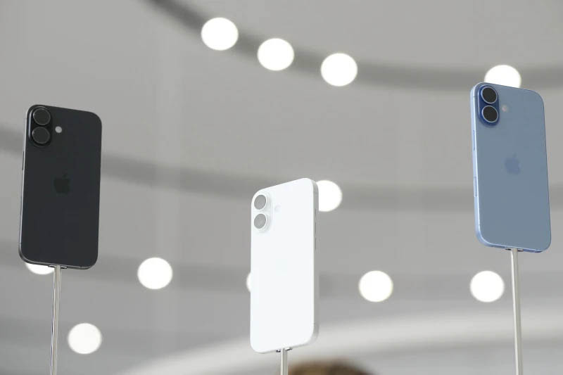 ट्यारिफ चपेटामा एप्पल : आइफोन-१७ प्रो महँगो