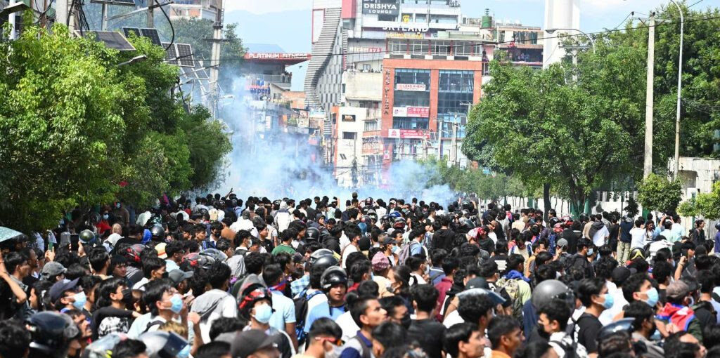 कांग्रेस नेताहरुले मागे गृहमन्त्रीको राजीनामा