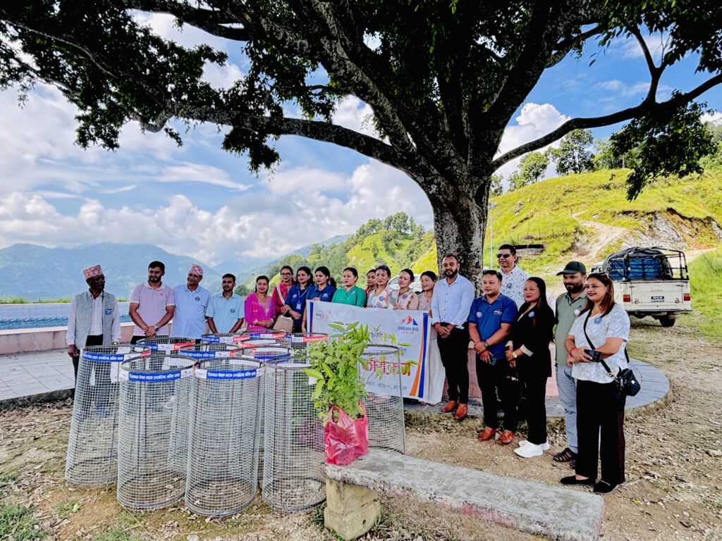 रिलायबल नेपाल लाइफ वालिङ शाखाद्वारा वृक्षारोपण सम्पन्न