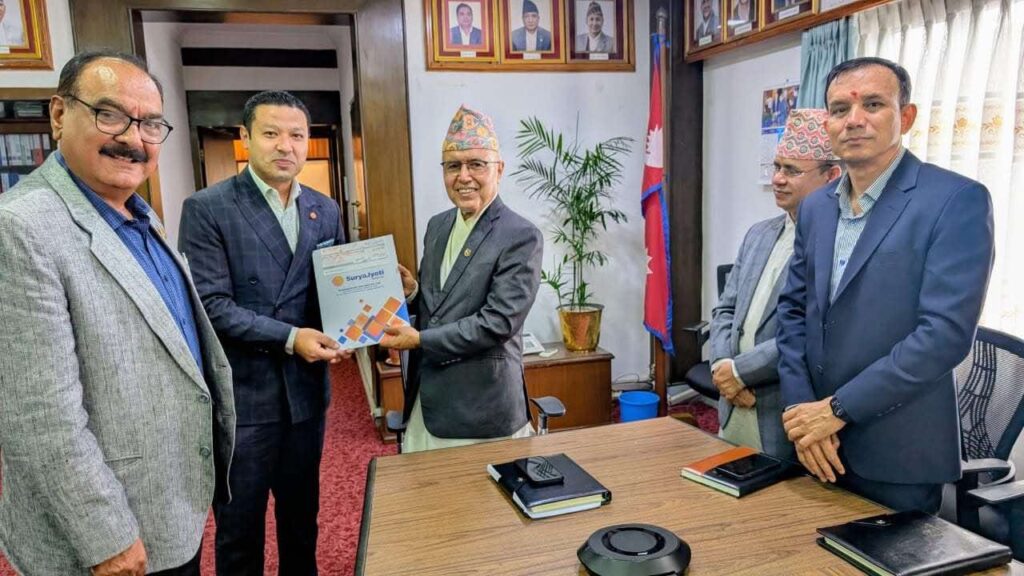 सूर्यज्योति लाइफद्वारा ‘भौतिक पूर्वाधार पुनर्निमाण कोष’को लागि १ करोड ५० लाख सहयोग