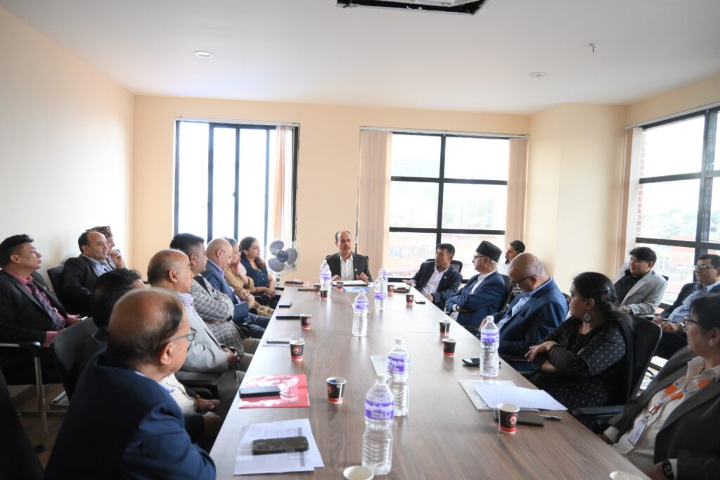 निर्जीवन बीमा कम्पनी र पुनर्बीमा कम्पनीहरूसँग बीमा दाबी भुक्तानी सम्बन्धी छलफल