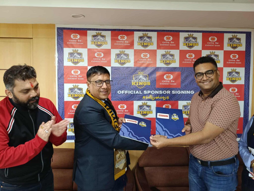 एनपीएलको फ्रेन्चाइज टिम  विराटनगर किङ्ग्सको प्रायोजकमा एभरेस्ट बैंक