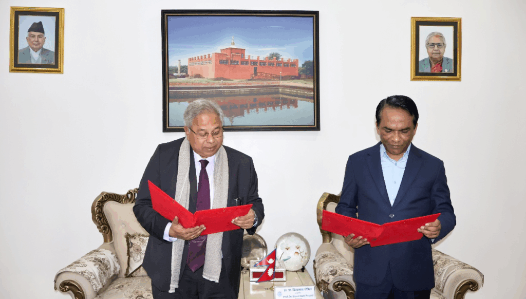 नेपाल एसबीआईमा नयाँ अध्यक्ष, गभर्नरसँग लिए सपथ