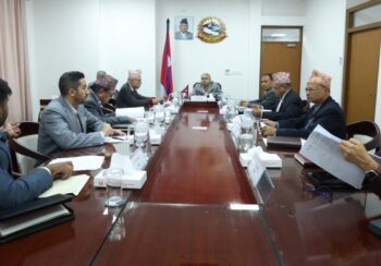 नगद कारोबारको सीमा घटाइयो, ५ लाखमाथि अनिवार्य बैंकमार्फत