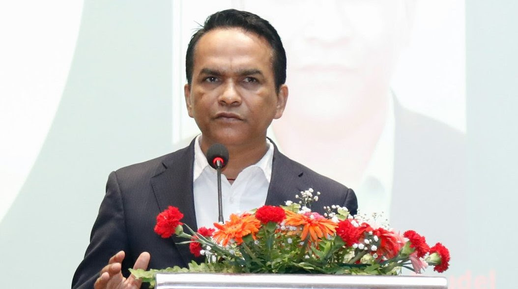 बैंकहरुलाई कर्जा प्याकेजहरु पुनरावलोकन गर्न गभर्नर पौडेलको निर्देशन