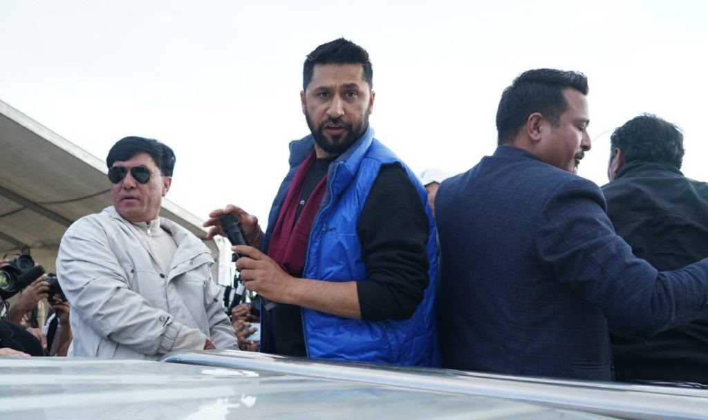 रविले भेटे जेनजी आन्दोलनका शहीद परिवार