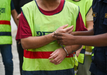 भारतबाट नोट नक्कली नोट छाप्ने उपकरण ल्याउने समातिए