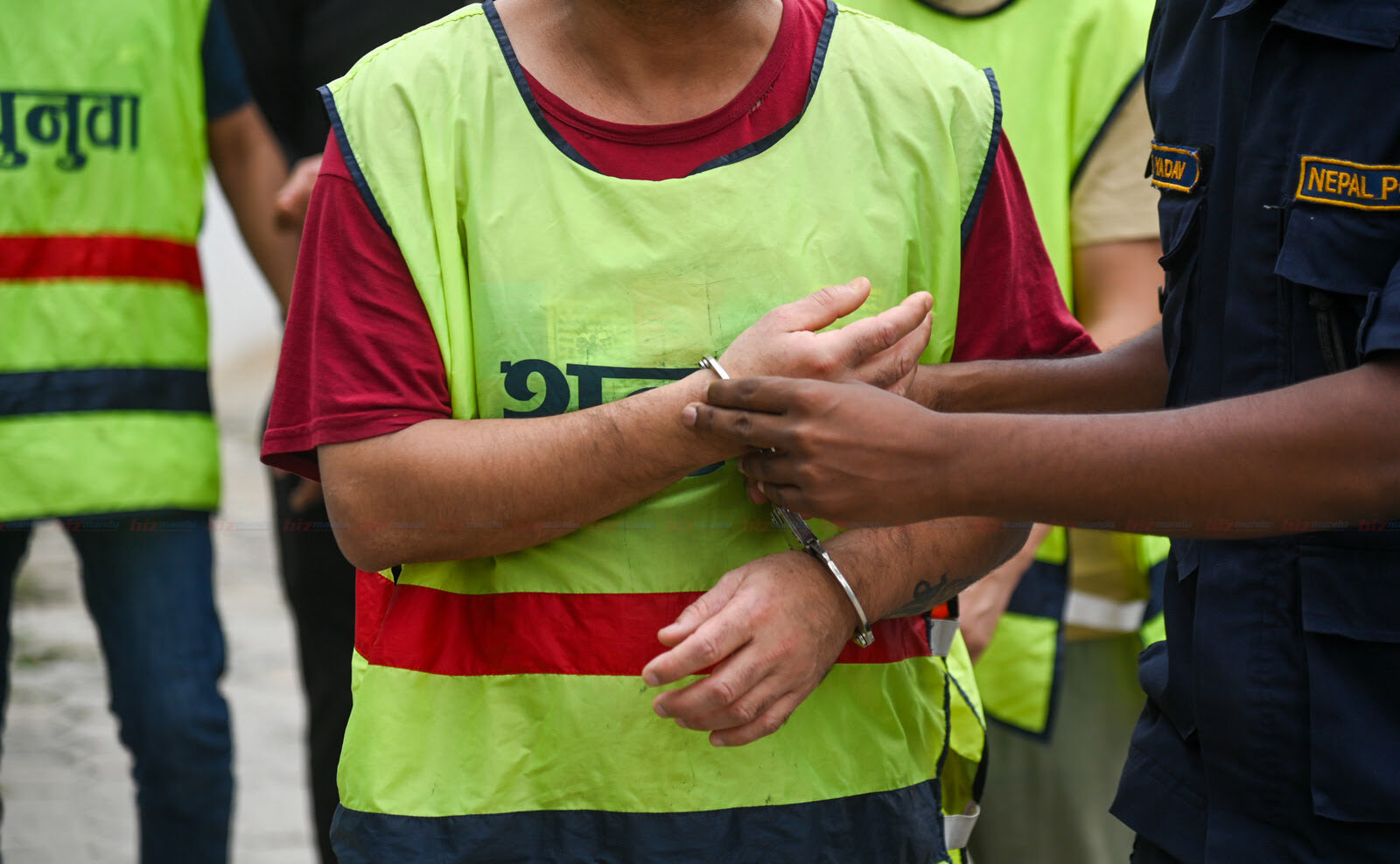 भारतबाट नोट नक्कली नोट छाप्ने उपकरण ल्याउने समातिए