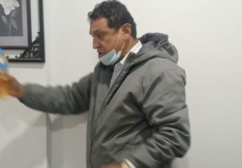 धितो लिलाममा निकालेका व्यक्तिबाट आफ्नो पैसा पनि उठाइदिन बैंकलाई दबाब