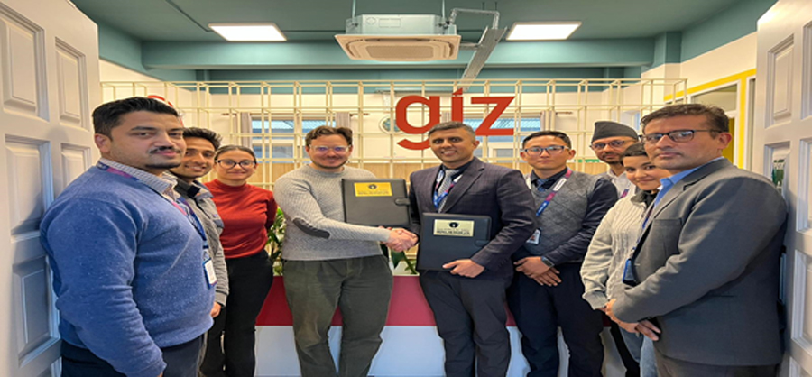 नेपाल एसबिआई बैंक र जीआईजेट नेपालबीच हरित यातायात प्रवर्द्धनका लागि सम्झौता