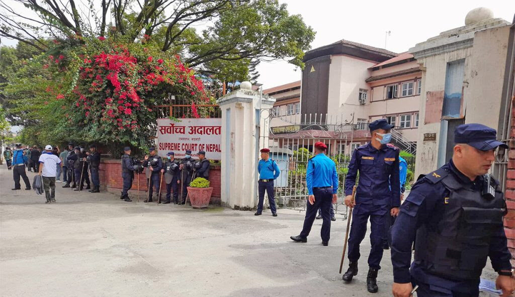 प्रतिनिधिसभा विघटन र कांग्रेस विवाद : दुवै मुद्दाको सुनुवाइ अब निर्वाचनपछि