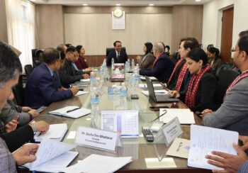 अन्तिम किस्ता दिनुअघि गभर्नरसँग मुद्रा कोषको छलफल