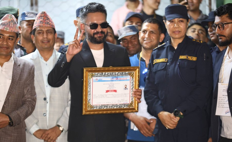 झापा–५ बाट रास्वपाका वरिष्ठ नेता शाह निर्वाचित