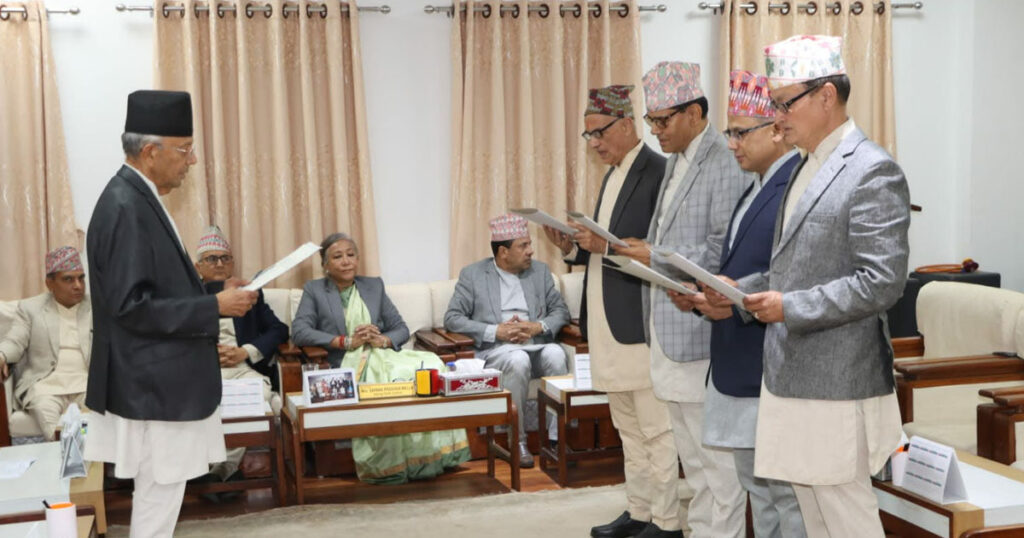 महाअभियाेग लागेका पूर्वप्रधानन्यायाधीश चोलेन्द्र शमशेरदेखि लोकमानसिंह कार्की र दीप बस्न्यातसम्म सम्पत्ति छानविन आयाेगकाे राडारमा”