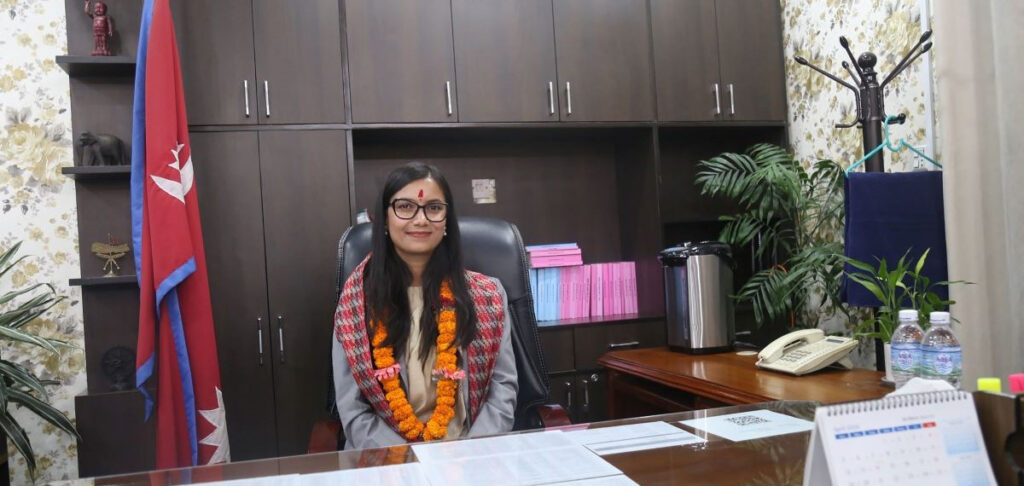 कानुनमन्त्री सोभिता गौतमकाे १० लाख बैंक ब्यालेन्स र १५ तोला सुन