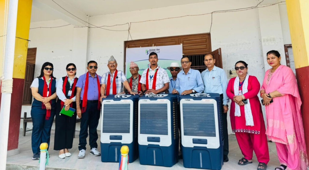 कामना सेवा विकास बैंकद्वारा रूपन्देहीको पशुपति माध्यमिक विद्यालयलाई तीन थान कुलर हस्तान्तरण